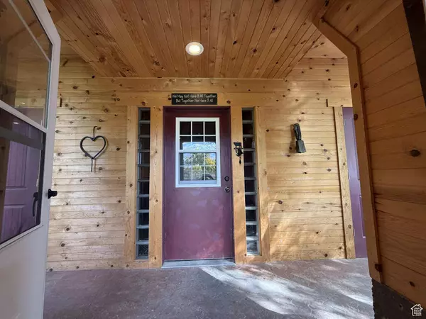 Huntington, UT 84528,790 W 1000 S