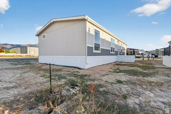 Pleasant View, UT 84414,1700 W 2700 N #112