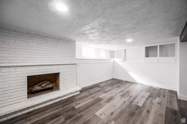 Salt Lake City, UT 84111,1051 S DENVER ST E