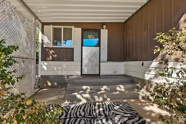 La Verkin, UT 84745,160 W 380 N