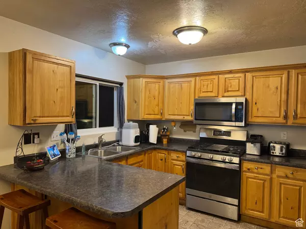 Clinton, UT 84015,1509 N 2475 W