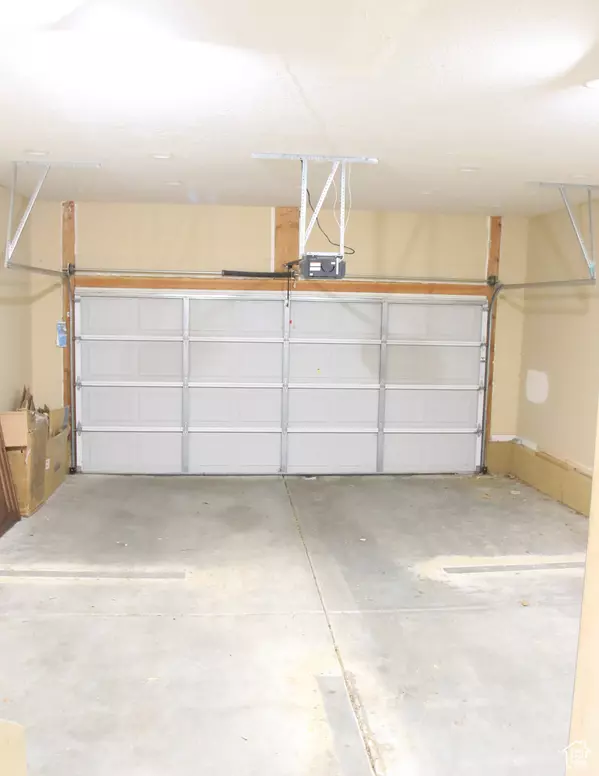 Stansbury Park, UT 84074,5581 BRIENNE WAY