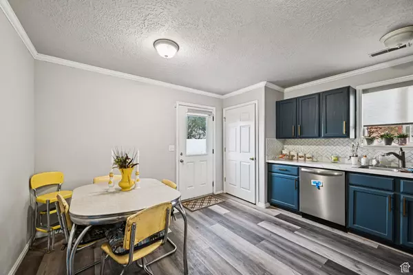 Lehi, UT 84043,638 N 300 W