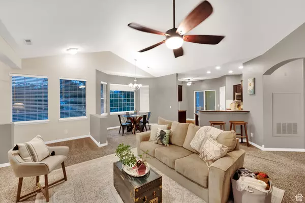 Centerville, UT 84014,967 S COURTYARD LN E