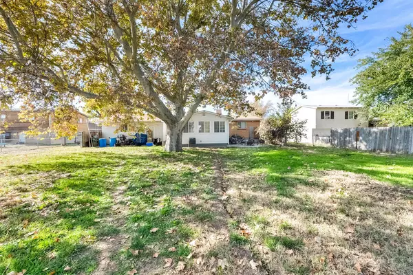 Clinton, UT 84015,1172 N 3000 W