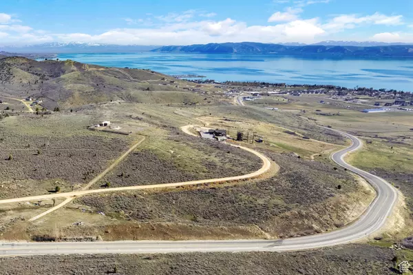 705 S FIRST LIGHT DR, Garden City, UT 84028