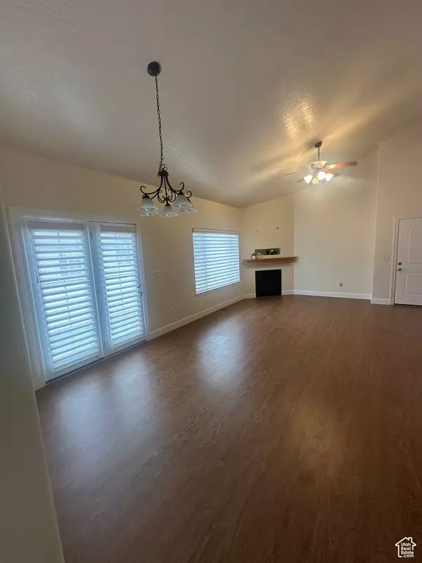 Draper, UT 84020,670 E WYNGATE POINT LN S