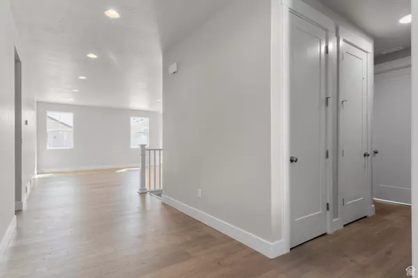 Eagle Mountain, UT 84005,6754 N DESERT CRK