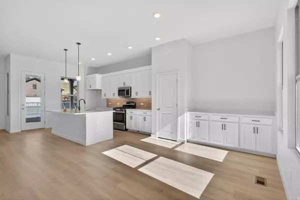 West Jordan, UT 84081,7238 W TERRAINE RD