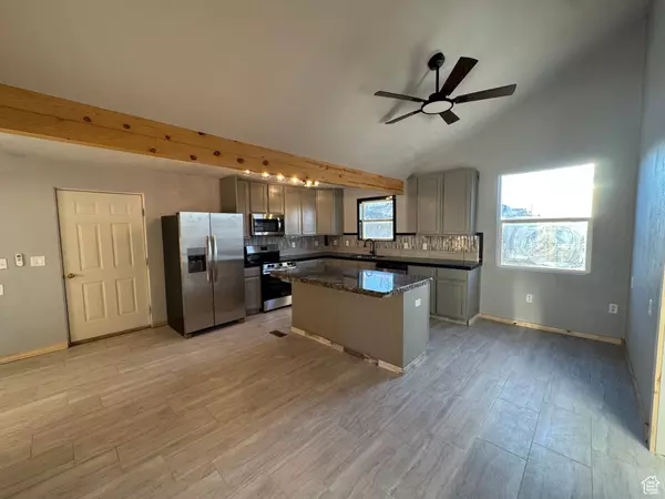 East Carbon, UT 84520,121 2ND W