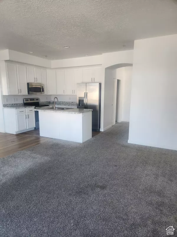 West Jordan, UT 84084,7056 S GREENSAND DR