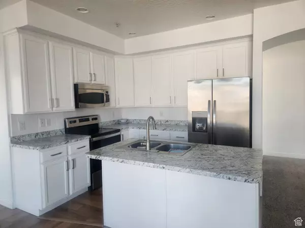West Jordan, UT 84084,7056 S GREENSAND DR