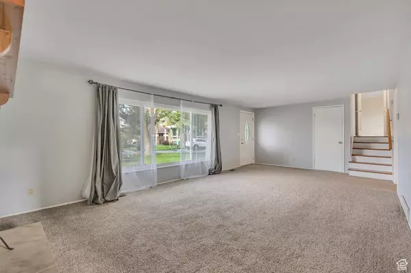 Murray, UT 84121,1261 E SANDRA CIR