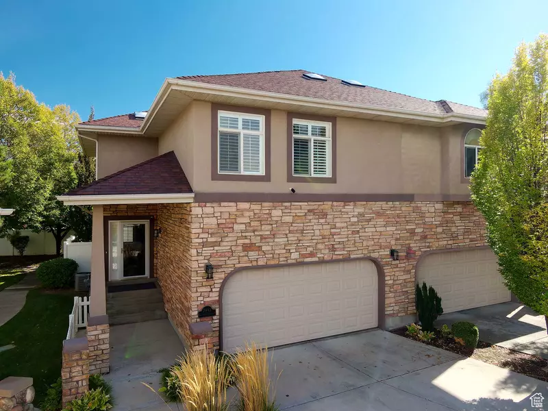 7943 S EVERGREEN PINE LN, Midvale, UT 84070