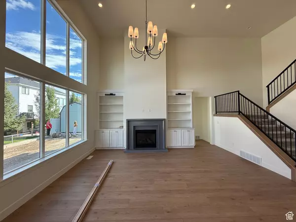 Lehi, UT 84043,1356 W 425 S