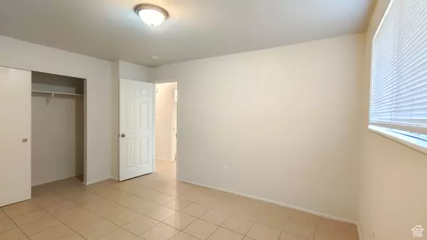 West Valley City, UT 84119,2530 S PARKCREST DR