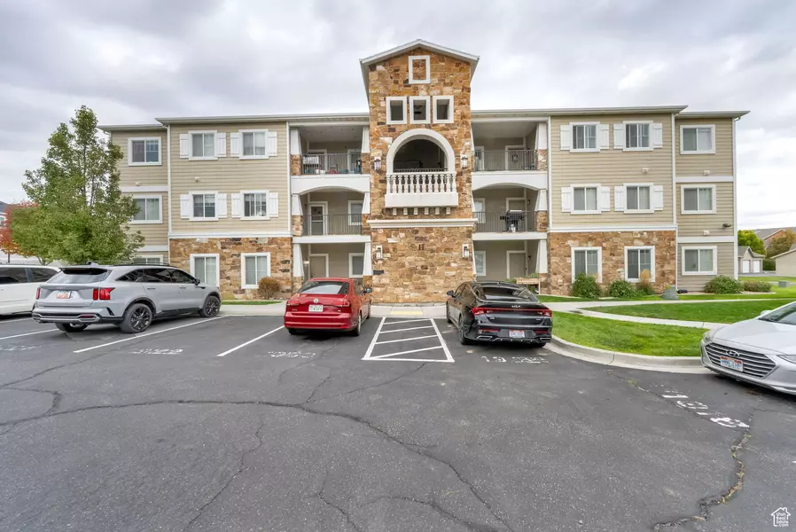 1948 N CREST RD, Saratoga Springs, UT 84045