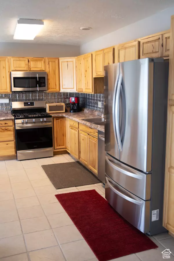 Ferron, UT 84523,235 N 200 E