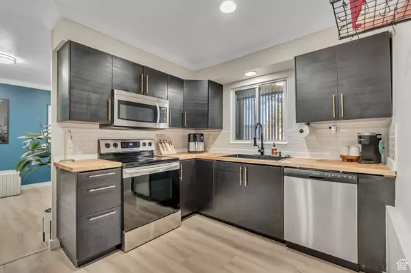 Salt Lake City, UT 84109,2070 E 3335 S #32