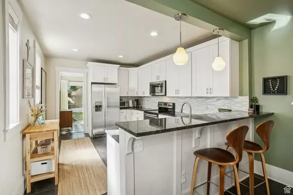 Salt Lake City, UT 84111,1240 S 400 E