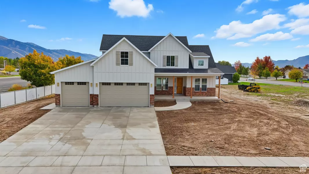 76 W 200 S, Hyde Park, UT 84318