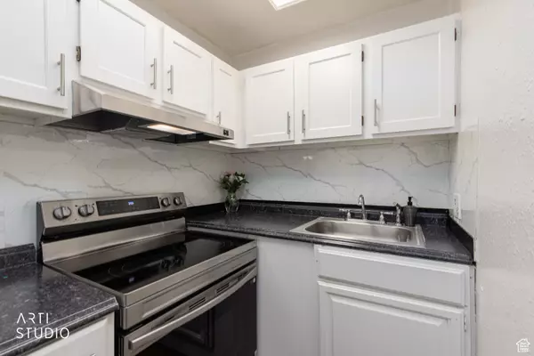 Salt Lake City, UT 84111,742 S 400 E #H102