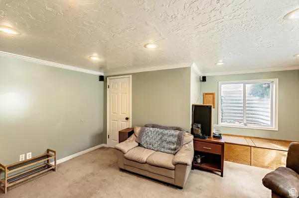 Tooele, UT 84074,825 W 620 S