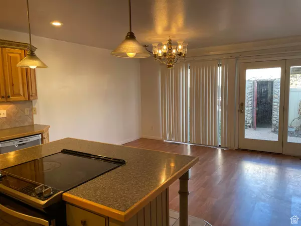 Holladay, UT 84121,1586 E VENTNOR AVE