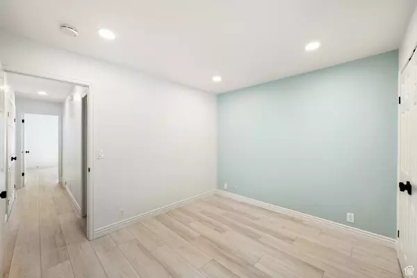 Midvale, UT 84047,6969 S 855 E