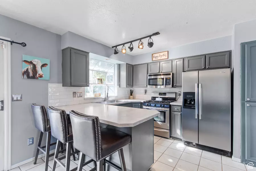 2907 W 5775 S, Roy, UT 84067