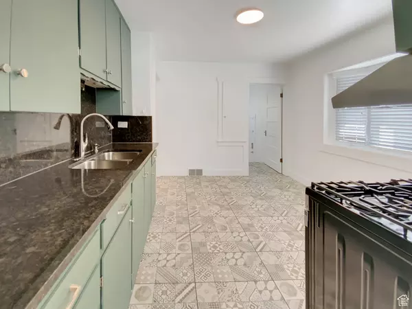 Salt Lake City, UT 84105,755 E 1700 S