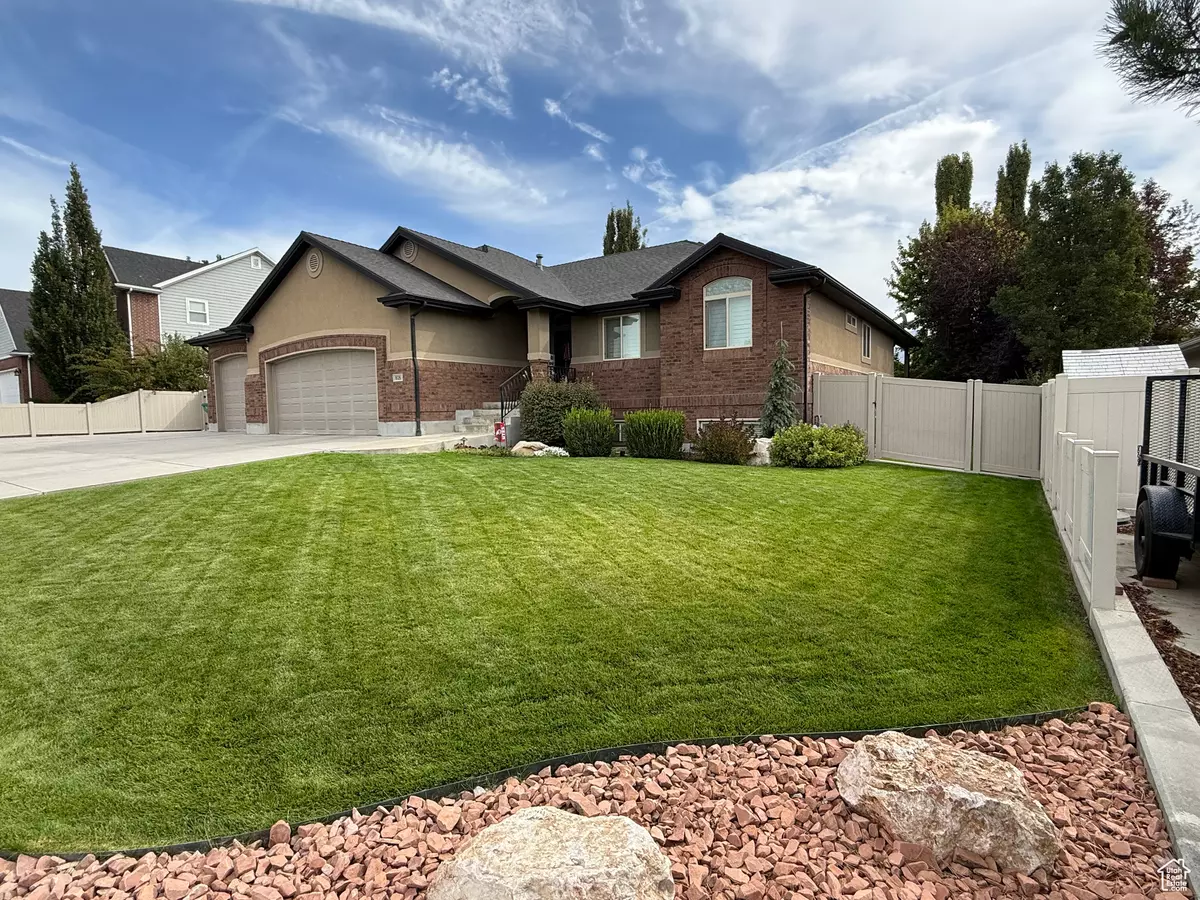 Layton, UT 84041,818 N 2625 W