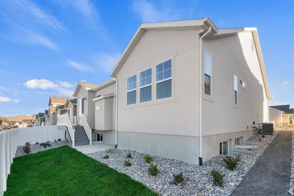 Eagle Mountain, UT 84005,1247 E DESERT PEAK