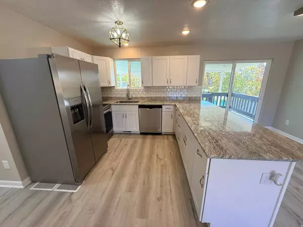 Layton, UT 84041,1155 W 2200 N