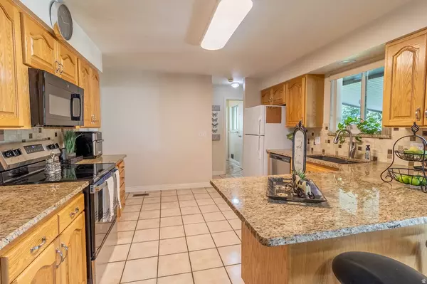 Ogden, UT 84403,4823 BRINKER AVE