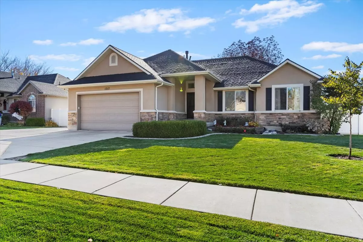 Syracuse, UT 84075,1717 W 2525 S