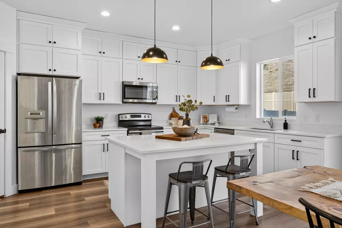 Saratoga Springs, UT 84045,1346 W QUAILHILL RD