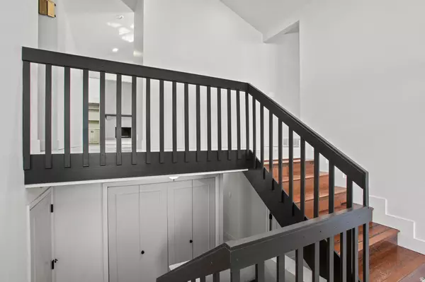 Sandy, UT 84093,2774 E ROBIDOUX RD S