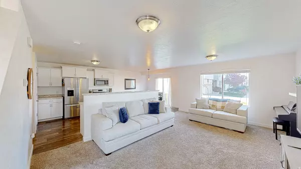 Saratoga Springs, UT 84045,32 E HARMONY CT