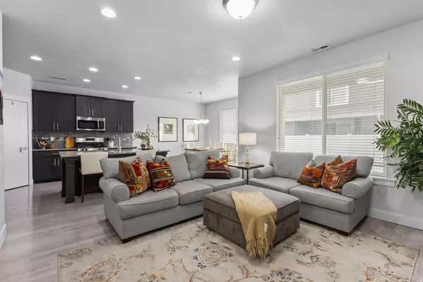 Centerville, UT 84014,324 S 600 W