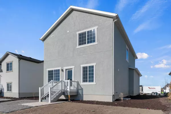 Stansbury Park, UT 84074,907 W KINGFISHER RD