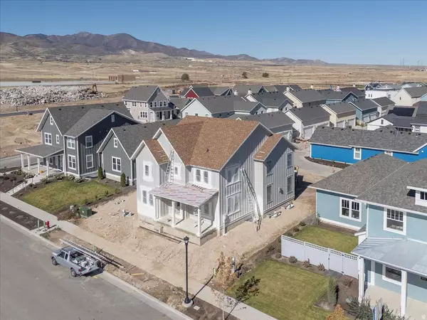 South Jordan, UT 84009,7086 W DOCKSIDER DR #274