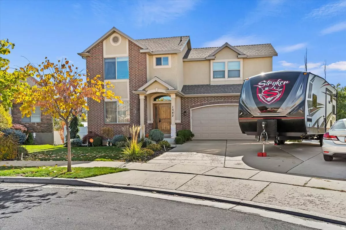 Clearfield, UT 84015,1542 E 925 S