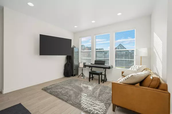 Lehi, UT 84043,3117 N 325 W