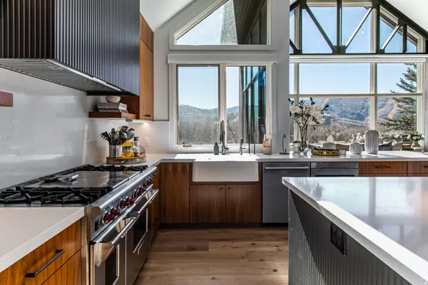 Park City, UT 84060,1430 EAGLE WAY