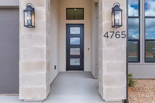 Hurricane, UT 84737,4765 W 1930 S