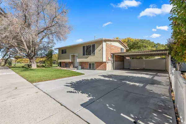 Taylorsville, UT 84129,5809 S HAZELHURST DR