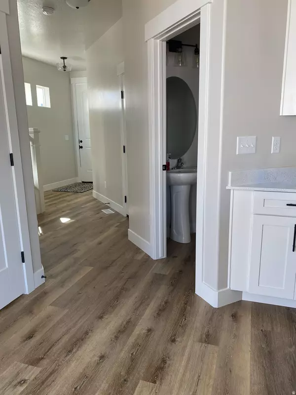 Bluffdale, UT 84065,16299 S TRUSS DR