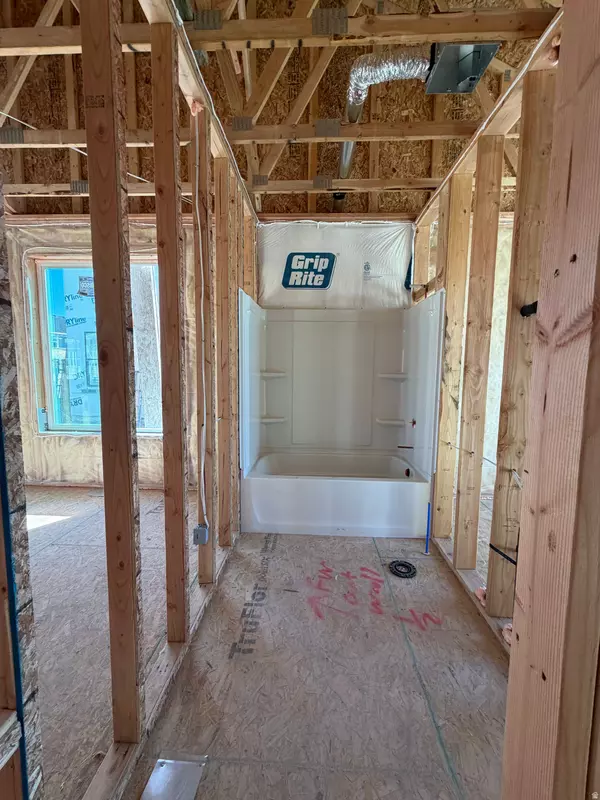 Eagle Mountain, UT 84005,2928 N KINGBIRD DR #624