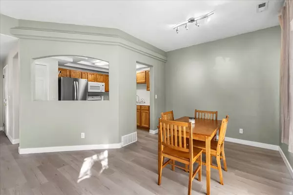 Tooele, UT 84074,69 W 1930 N